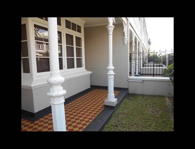 3 BEDROOM APARTMENT TO LET IN POINT WATERFRONT